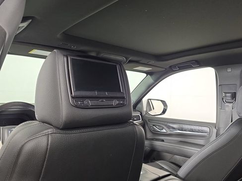 Used 2022 GMC Yukon Denali AWD/4WD image 22