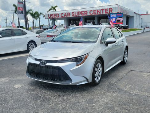 Used 2022 Toyota Corolla LE FWD image 5