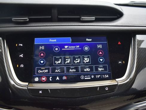 Certified 2023 Cadillac XT6 Sport w/ Technology Package image 17