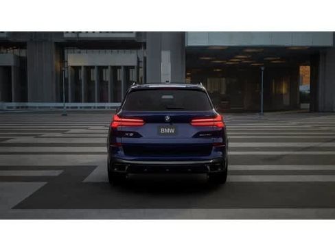 New 2026 BMW X5 sDrive40i image 5