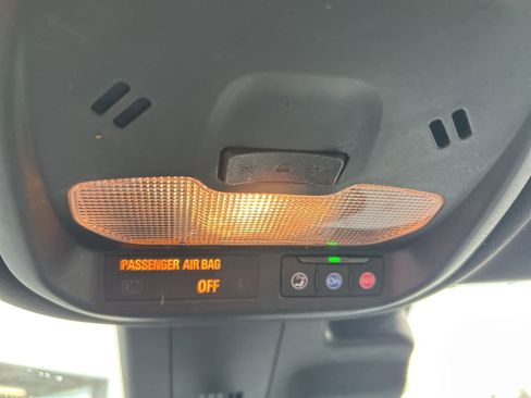 Used 2024 Chevrolet Trax RS image 33