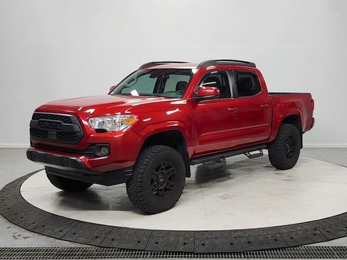 Used 2019 Toyota Tacoma SR w/ SR Convenience Package AWD/4WD image 3