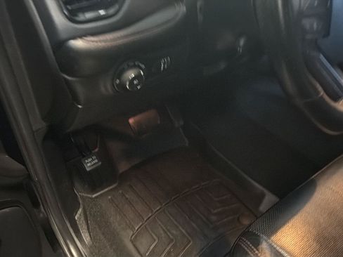 Used 2021 Dodge Durango R/T w/ Blacktop Package AWD/4WD image 25