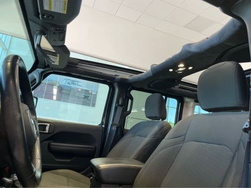 Used 2020 Jeep Wrangler Unlimited Sport S w/ Sun And Sound Package AWD/4WD image 3