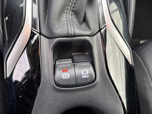 Used 2020 Toyota Corolla LE image 20