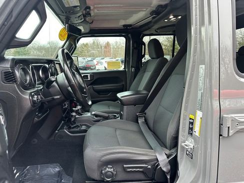 Used 2022 Jeep Gladiator Sport image 22