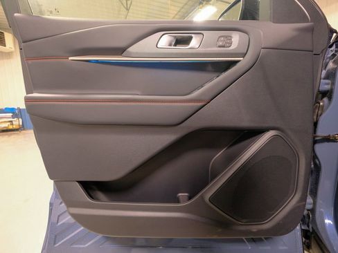 New 2026 Ford Explorer ST-Line w/ ST-Line Street Pack image 24