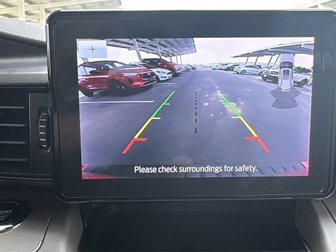 Certified 2023 Ford Explorer XLT image 16