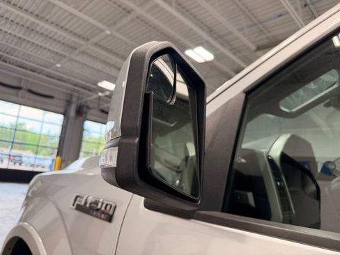 Used 2017 Ford F150 Lariat AWD/4WD image 18
