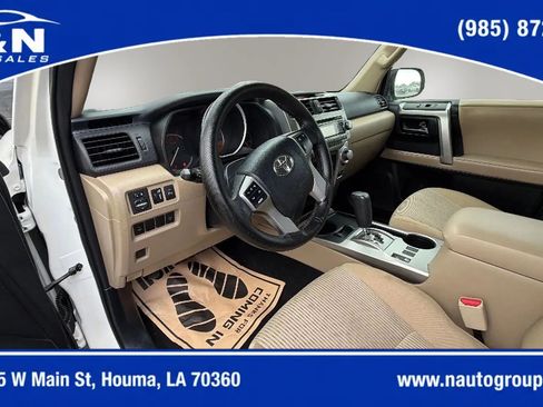 Used 2011 Toyota 4Runner SR5 RWD image 12