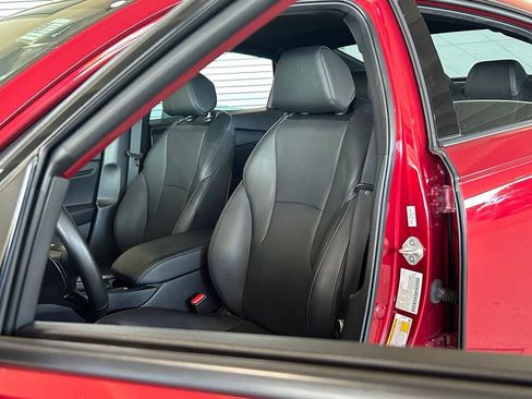 Used 2024 Honda Accord Sport image 15