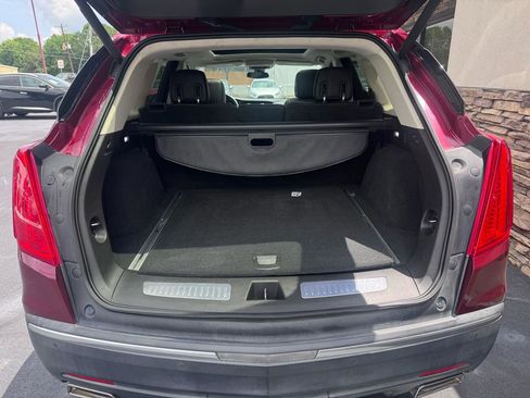 Used 2017 Cadillac XT5 Premium Luxury FWD image 5
