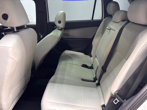 Used 2021 Volkswagen Tiguan SE R-Line image 28