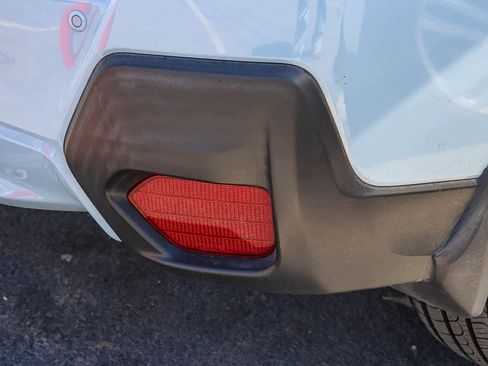 Used 2019 Subaru Crosstrek 2.0i Limited w/ Moonroof Package w/Navigation AWD/4WD image 19