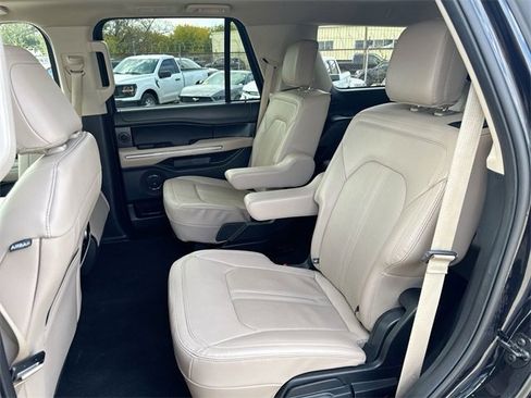 Certified 2024 Ford Expedition Limited image 29