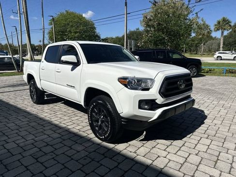 Used 2022 Toyota Tacoma SR5 w/ Technology Package RWD image 31