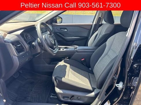 Used 2021 Nissan Rogue SV FWD image 10