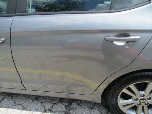 Used 2017 Hyundai Elantra Value Edition FWD image 11