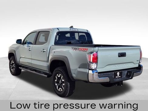 Used 2022 Toyota Tacoma TRD Off-Road image 7