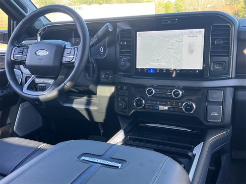 New 2026 Ford F450 Platinum image 3