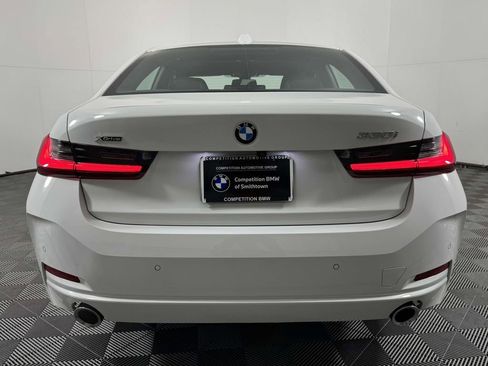 Used 2025 BMW 330i xDrive 330i xDrive w/ Premium Package image 9