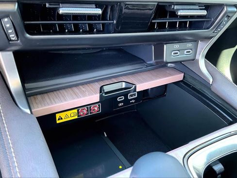 Used 2023 Lexus RX 350 w/ Cold Area Package AWD/4WD image 33