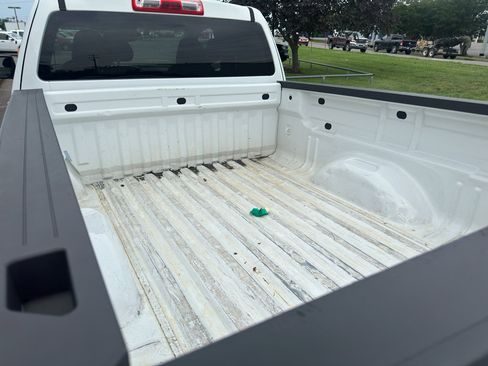 Used 2021 Chevrolet Colorado LT w/ Safety Package RWD image 13