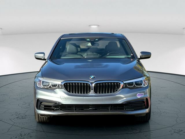 Used 2019 BMW 530e w/ Convenience Package RWD image 9