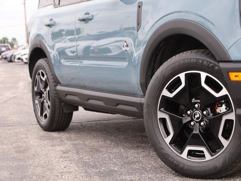 Used 2021 Ford Bronco Sport Outer Banks w/ Outer Banks Package AWD/4WD image 3