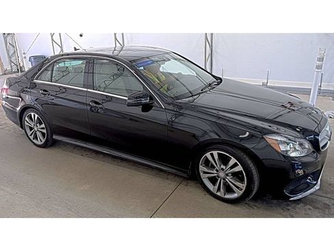 Used 2015 Mercedes-Benz E 350 4MATIC Sedan w/ Premium 1 Package image 3