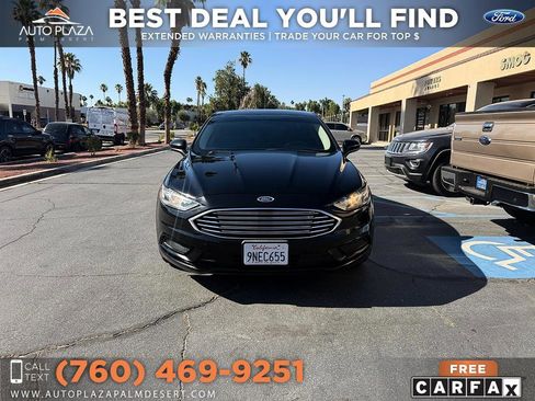 Used 2017 Ford Fusion SE w/ Fusion SE Technology Package FWD image 13