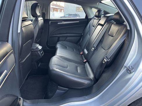 Used 2016 Ford Fusion Titanium FWD image 12