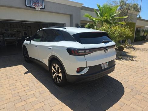 Certified 2023 Volkswagen ID.4 Pro RWD image 9