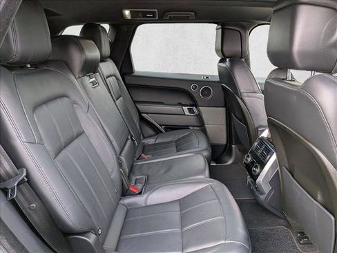 Used 2020 Land Rover Range Rover Sport HSE image 15