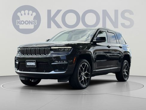 Used 2023 Jeep Grand Cherokee Summit AWD/4WD image 1