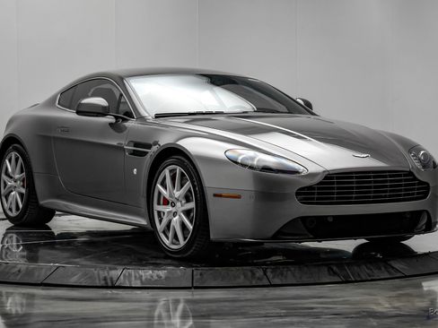 Used 2014 Aston Martin V8 Vantage S RWD image 23