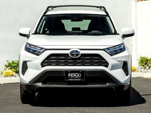 Used 2025 Toyota RAV4 XLE FWD image 3