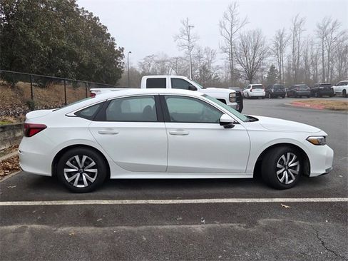 Used 2025 Honda Civic LX image 7