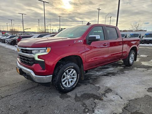 Used 2022 Chevrolet Silverado 1500 LT image 8