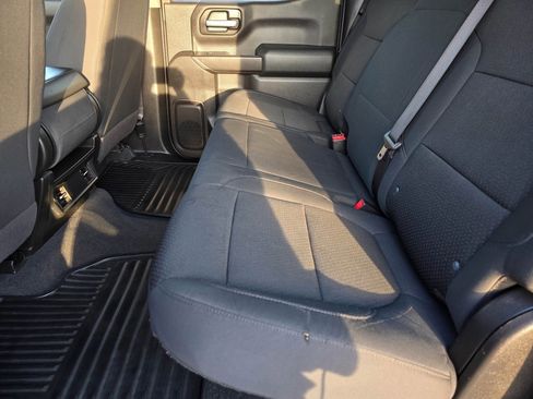 Used 2020 Chevrolet Silverado 1500 Custom w/ Custom Value Package image 14