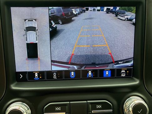 Used 2022 GMC Sierra 3500 AT4 w/ AT4 Premium Plus Package AWD/4WD image 26
