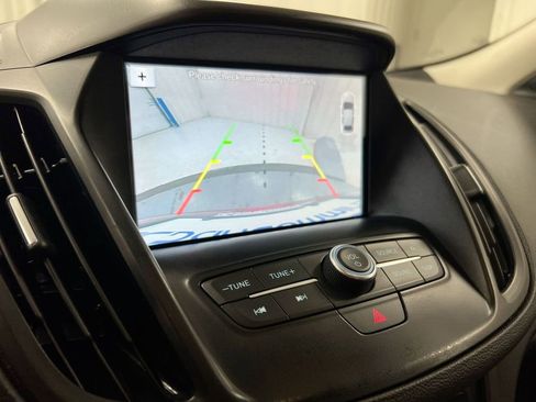 Used 2017 Ford Escape SE w/ Equipment Group 201A FWD image 15