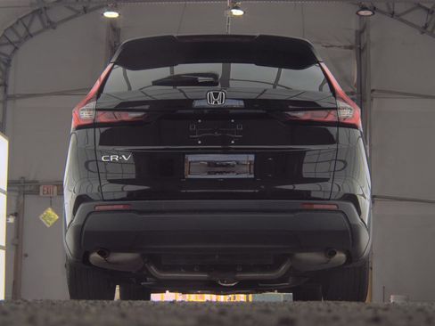 Used 2025 Honda CR-V LX image 5