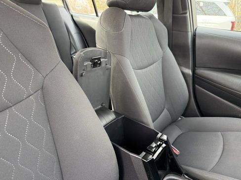 Used 2022 Toyota Corolla LE image 38