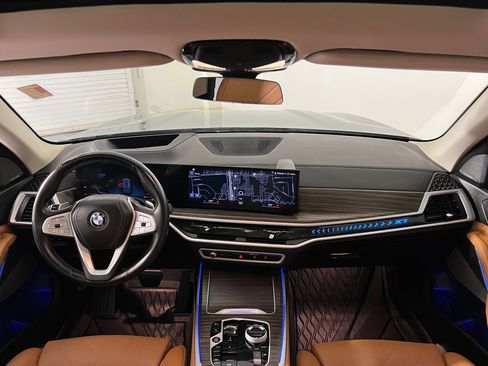 Certified 2023 BMW X7 xDrive40i w/ Executive Package image 16
