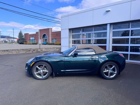 Used 2007 Saturn Sky w/ Premium Trim Pkg RWD image 3
