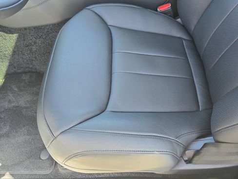 New 2026 Land Rover Range Rover SE image 30