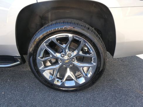 Used 2019 Chevrolet Tahoe Premier image 36