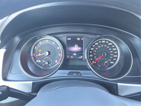 Used 2021 Volkswagen Atlas Cross Sport S image 18