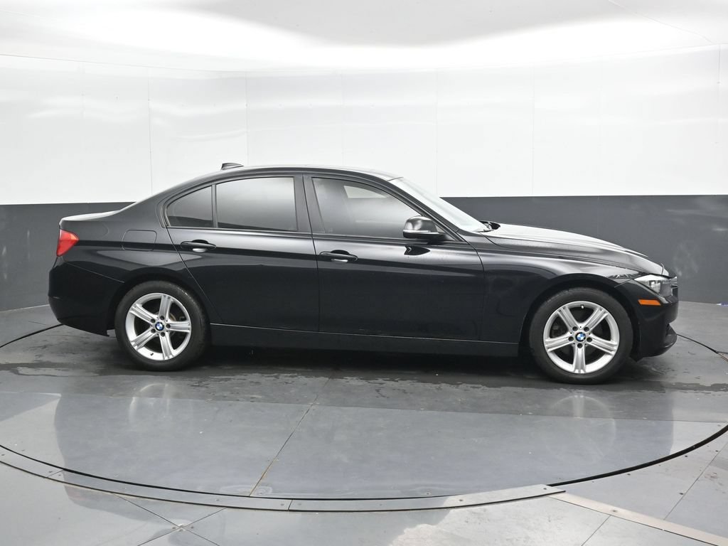 Used 2013 BMW 328i xDrive Sedan AWD/4WD image 3